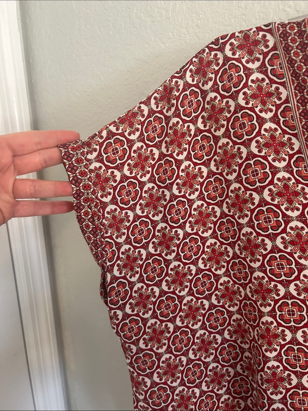 Max Studio Red Floral Print V-Neck Blouse - Picture 5 of 7